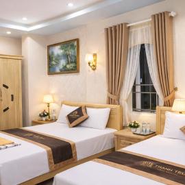 Thành Trung Motel، فندق في كات با