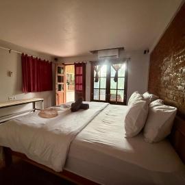 Lombok House Mentigi: Teluknarat şehrinde bir otel