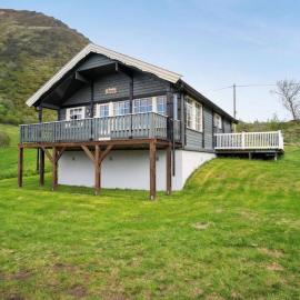 Pollstua, cosy cabin with amazing views, hotel u gradu 'Alstad'
