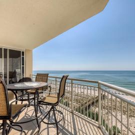 Gorgeous cozy beachfront condo with pool pool spa & beach access, Hotel in Perdido Key