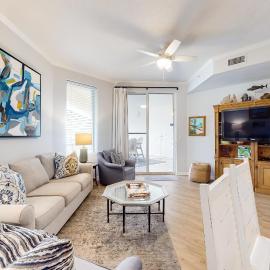 4th-floor condo with beach ambience lagoon pool gym tennis & pickleball