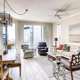 Beautiful 2nd-floor condo in Seagrove Beach with beach ambience & pickleball