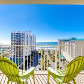 11th Floor Condo with Shared Pool Ocean View W&D Fast WiFi and Central AC