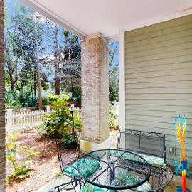 Ground-floor condo with patio central AC shared pool & tennis