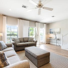 Dog-friendly townhome with pool hot tub & tennis - walk to beach