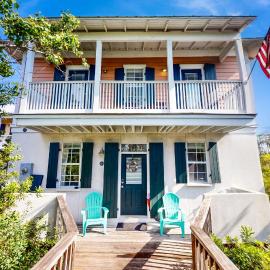 Dog-friendly bungalow with on-site pool hot tub free WiFi and washer&dryer, hotel in Santa Rosa Beach