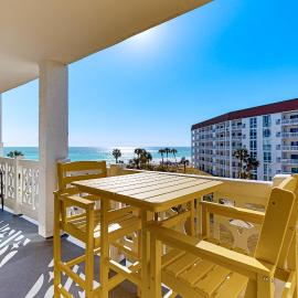 Gorgeous condo with private balcony gulf views shared pool & beach access