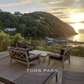 Harbour Lookout, Luxury Family Apt, Sea View and Terrace, 2 Bedrooms,1 Bathroom, Parking โรงแรมในลินมัธ