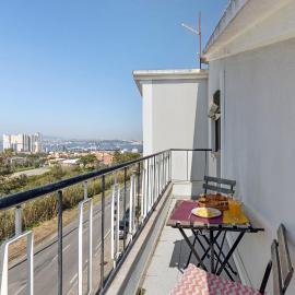 Riverside Nature Apartment、Trafariaのホテル