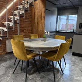 BRIVIBAS RESIDENCE - STONES, free PRIVATE parking, free WIFI, self check-in, hotel in Riga