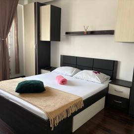Bella Home Residence2, Hotel in Roşu