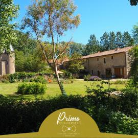 La Villa des Licoches, gite Proche Thouars 8 personnes, hotel em Marnes