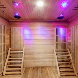 Tour avec sauna privé spacieux 3 personnes, hotel em Chavagne