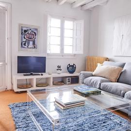 Apartment in a rural manor with hotel service