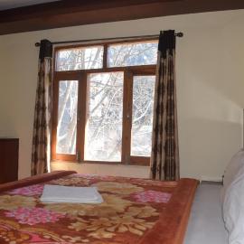Hotel Tridev Manali