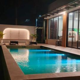 Cottonwood Villa Zamrud - Pingpong BBQ Pool Disney, hotel a Tegalharendong