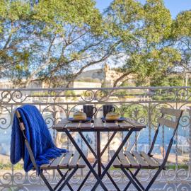 Valletta Marina View - Seafront Apartment