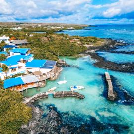 Blu Galapagos Sustainable Waterfront Lodge, khách sạn ở Puerto Ayora