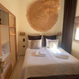 Mini Riad in Medina- 3-Bedroom & Fantastic Terrace, hotell sihtkohas Marrakech