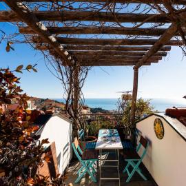 Holiday Home Terrazza con glicine by Interhome