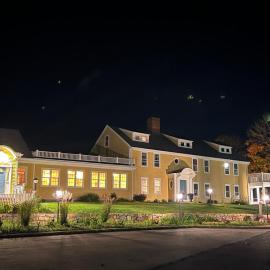The Historic General Stanton Inn, Hotel in Charlestown