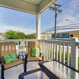 Breezy Wildwood Condo ~ 2 Blocks to Beach!