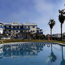 PLAYAVACACIONES SAN DAMIAN con aire y PK, hotel a Alcossebre