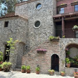 Hermoso departamento en Val’Quirico Loft Frontana, hotel a Santeagueda