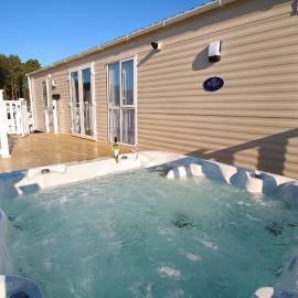 Oakdene 3 Bedroom Sublime Caravan with Hot Tub