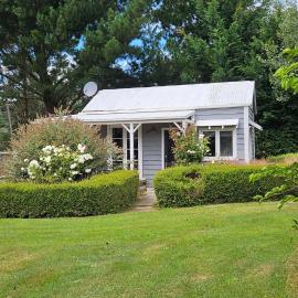 Birch Hill Cottage in Wairau Valley, hotel in Wairau Valley