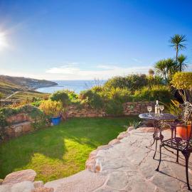 The Studio Beach Cottage Sea views Garden Amazing Location