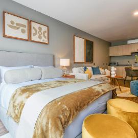The Sterling Condesa