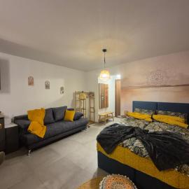 Boho Studio Enjoy, hotel in Neoi Epivates