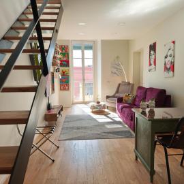 Loft Real Centro Messina 110mq 2 Camere 2 Bagni, hotel v destinaci Messina