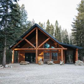 Grizzly Den, hotelli kohteessa Valemount