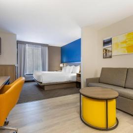 Comfort Suites Columbia Northeast - Fort Jackson, khách sạn ở Dentsville