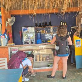 Camotes Hostel Resort Fan Rooms, hotel in San Francisco