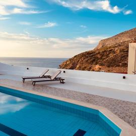 Moderne Villa mit privatem Pool und erstaunlichem Meerblick