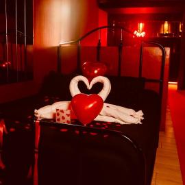 Love room location de 15h a 17h, hotel in Wattignies