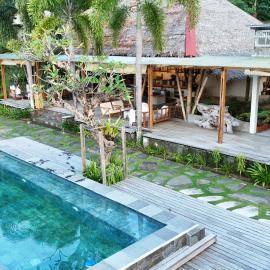 D'Lagoon Dive Resort, hotel di Bitung