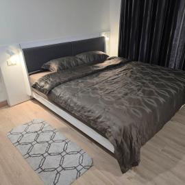 1 Br High Floor, BKK Hospital, Nightlife