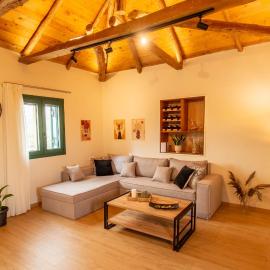 Wine Senses - Stay next to a Family Winery