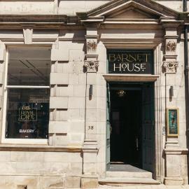 Barnet House Serviced Apartments, hotel a Dunfermline