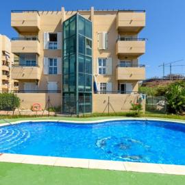 APARTAMENTO PLAYA LINDA - BENAJARAFE، فندق في بيناخارافي