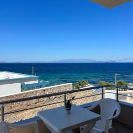 Geomelos Theodoros Apartments, hotell i Chios