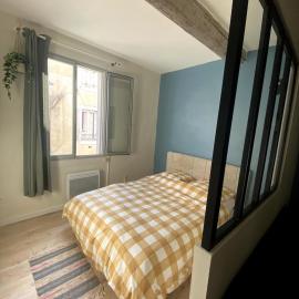 Spacious studio on the edge of the historic center, hotel u gradu Monpelje