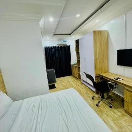 1 Bedroom Serviced Apartment - Lekki, hotel din Lagos