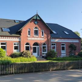 Ankerplatz und Ausguck - ruhige FeWo nahe der Ostsee, hotel in Dollerup