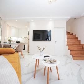Pearl Port House, hotel in Agios Rokkos