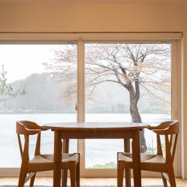 錦秋湖を望む1日1組限定のプライベート絶景宿, hotel v mestu Kawashiri
